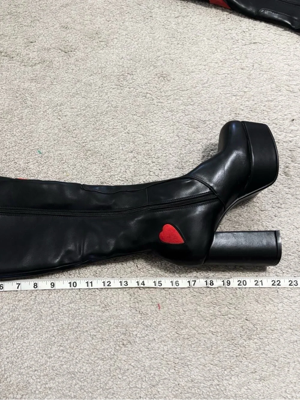 NEW Lamoda Hearts Black Faux Leather Heart Chunky Platform Knee High Boots Heels